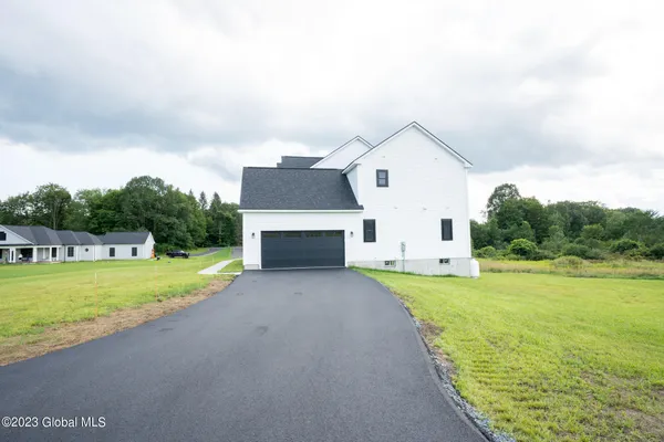 $924,900 | 0 Creek Road, Wynantskill, NY 12198