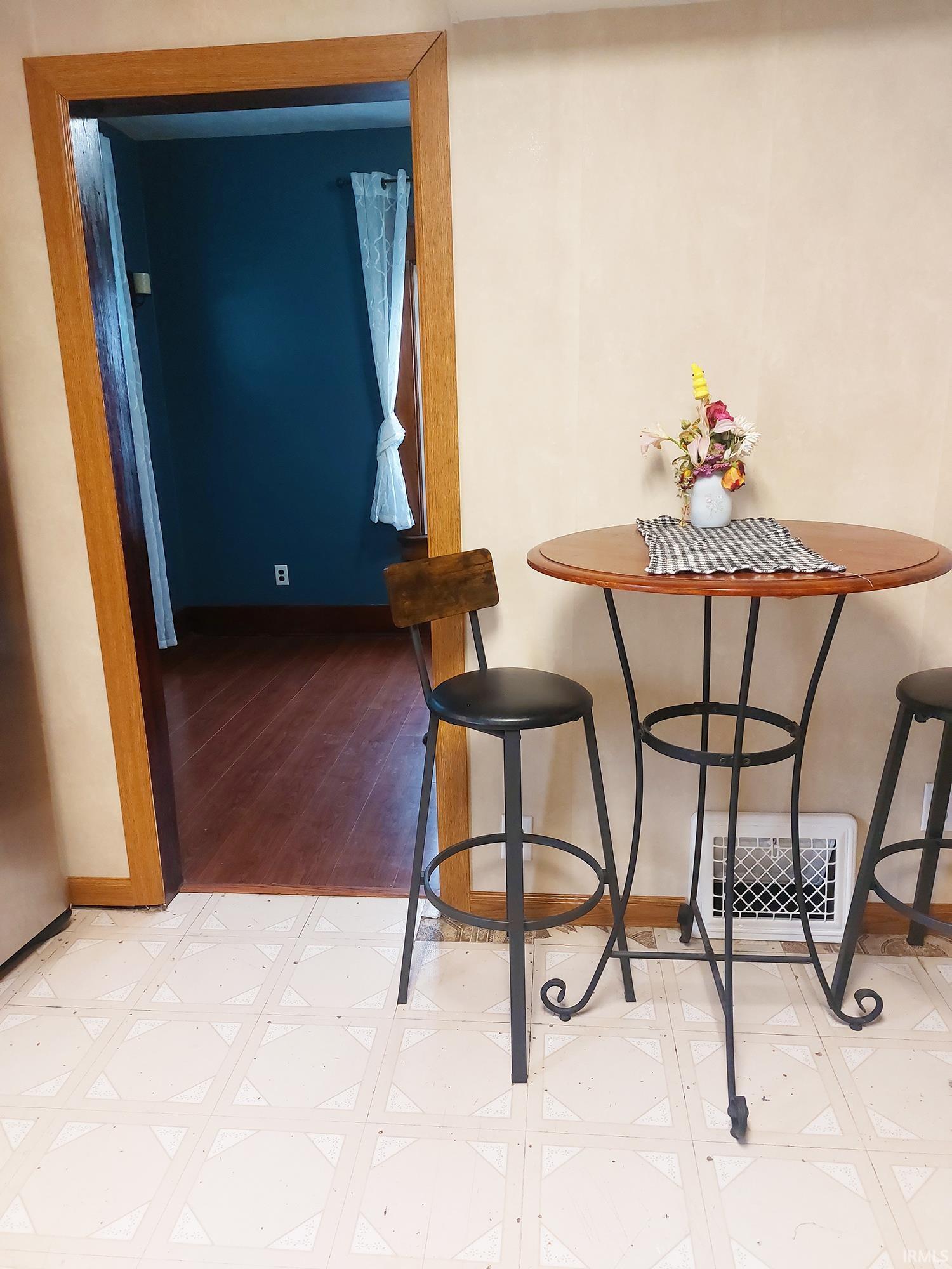 615 2nd Street Fort Wayne, IN 46808 - Photo 5 of 35
