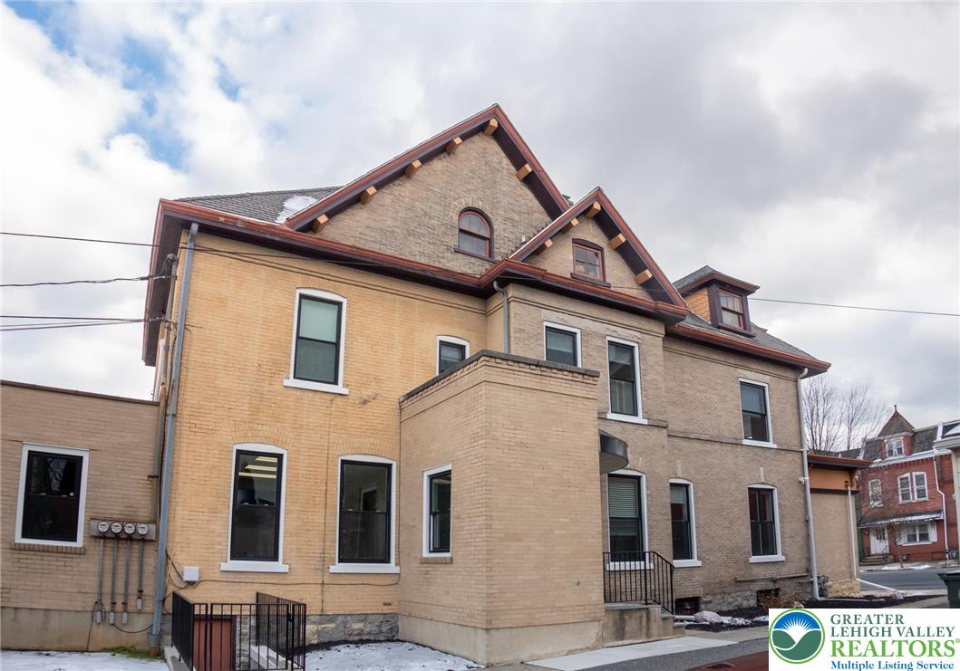 316 West Broad Street, Unit 2 Bethlehem, PA 18018 - Photo 2 of 15 Side of Building