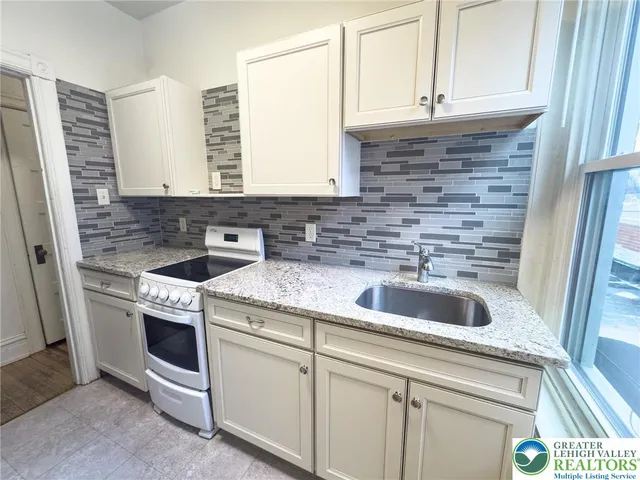 $1,250 | 316 West Broad Street, Unit 2, Bethlehem, PA 18018