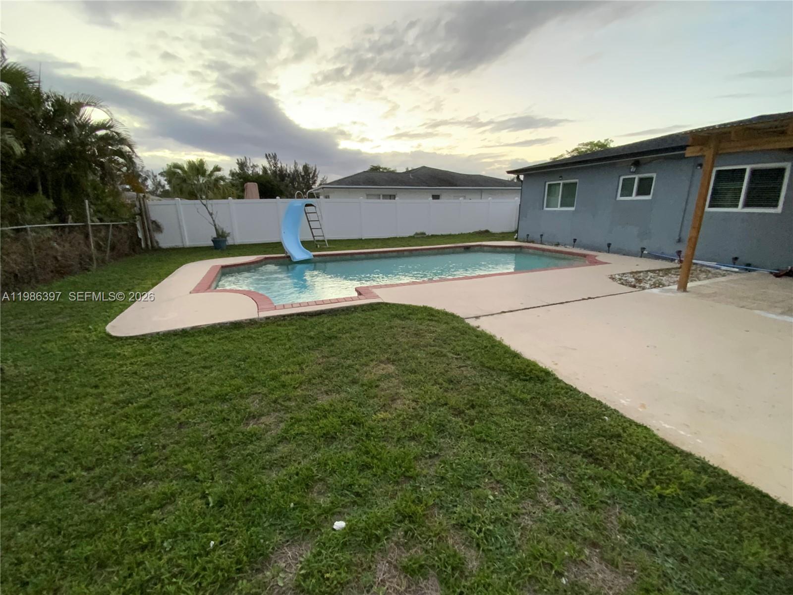 11128 Median Street Boca Raton, FL 33428 - Photo 10 of 12