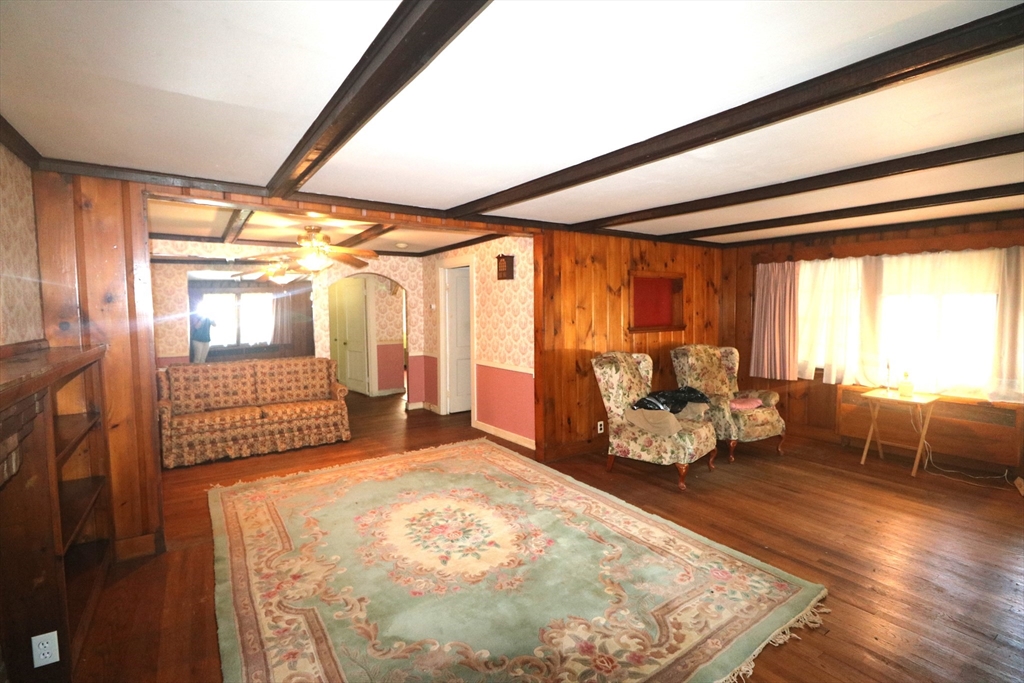 27 Henry Street Sharon, MA 02067 - Photo 13 of 19 a very nice looking room with a large window