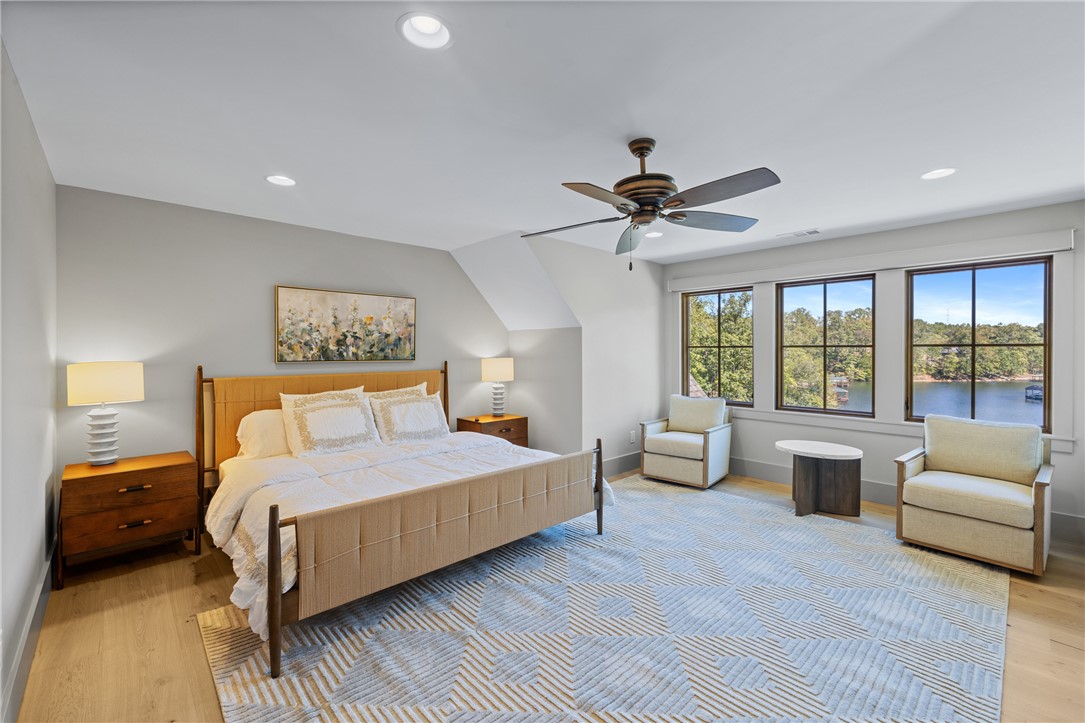 116 Nimmons Bridge Road Salem, SC 29676 - Photo 29 of 49 Upper-Level Bedroom Suite
