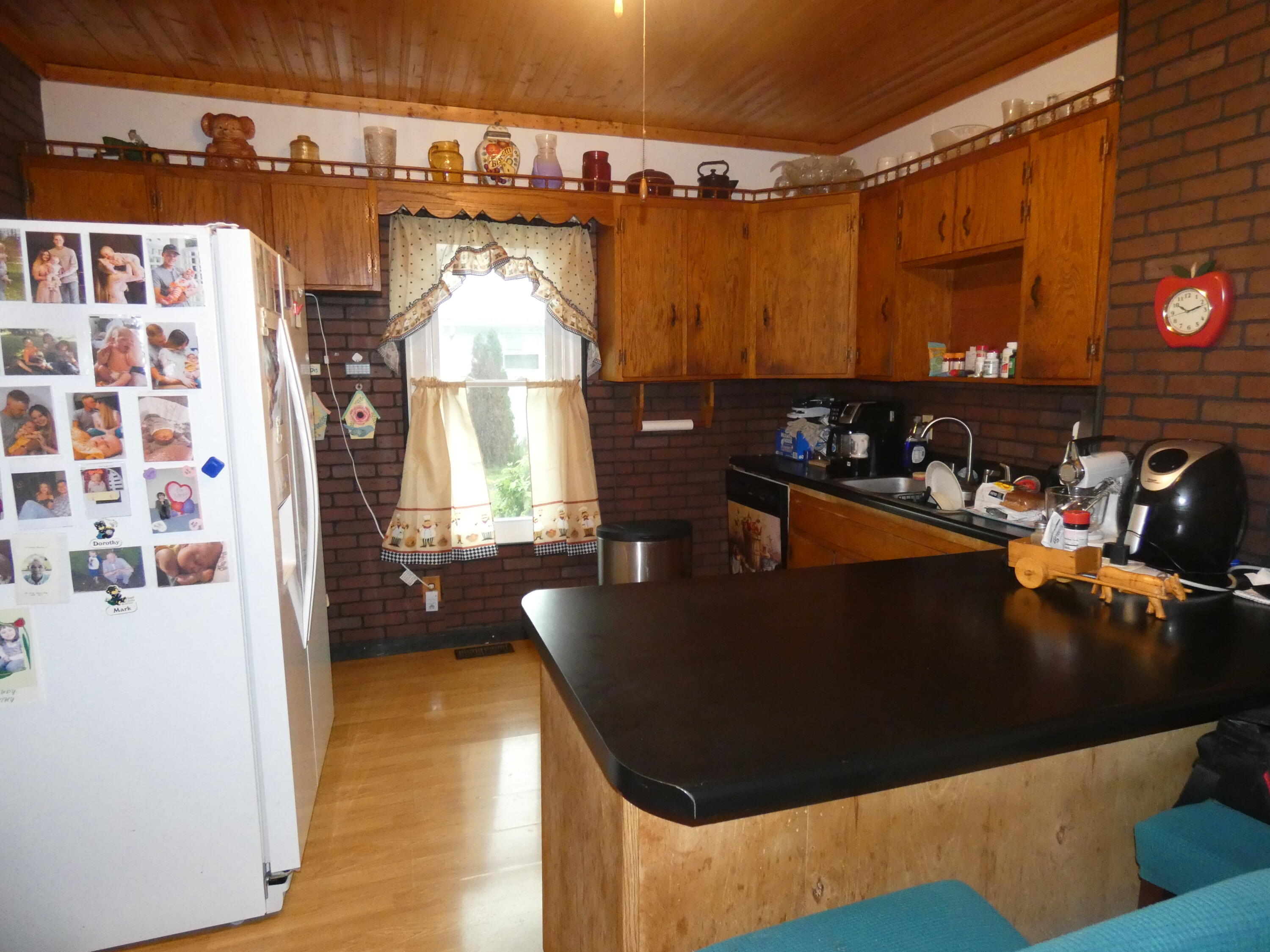 316 Grace Street Glade Spring, VA 24340 - Photo 16 of 59 P1050554