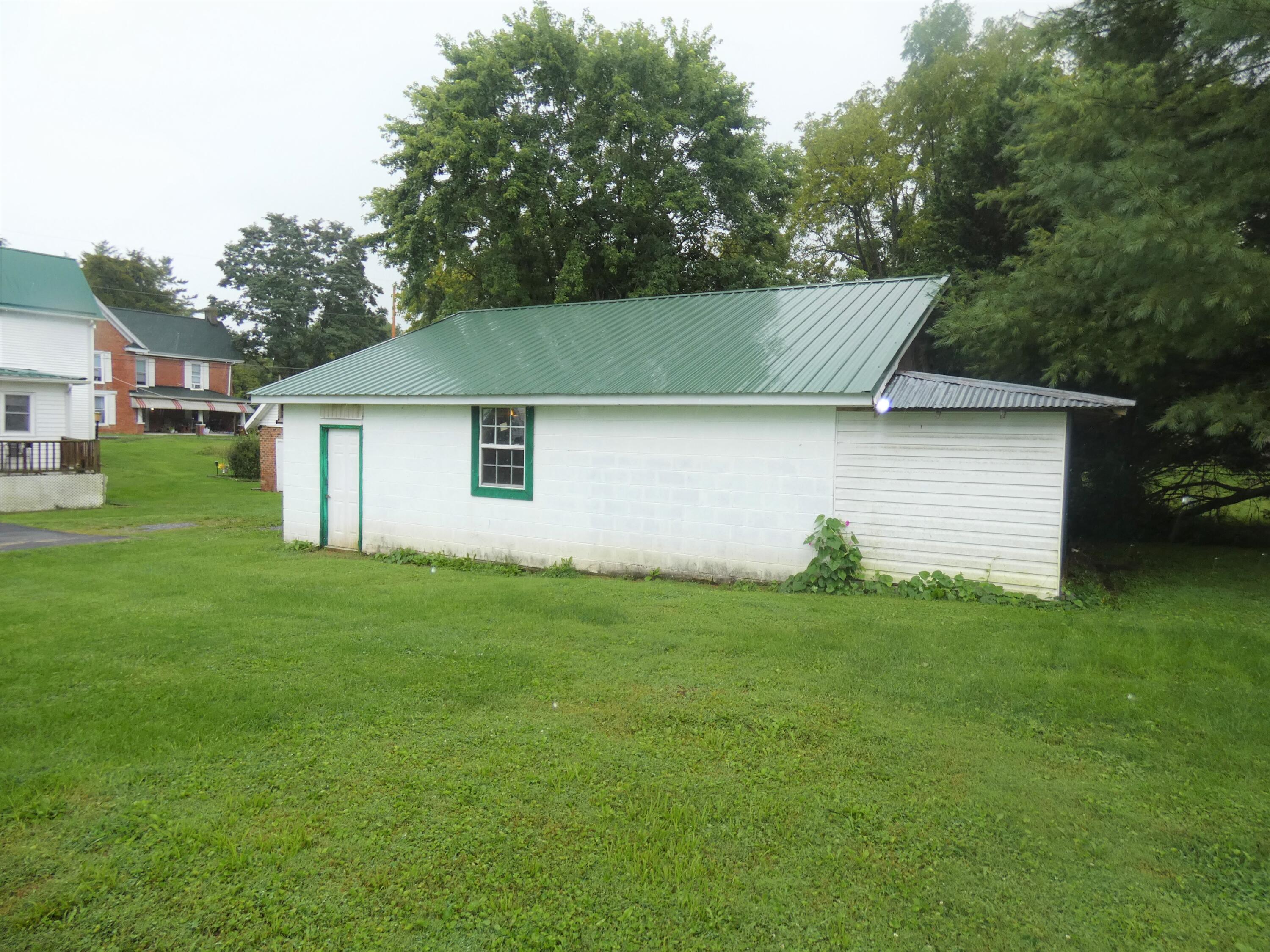 316 Grace Street Glade Spring, VA 24340 - Photo 53 of 59 P1050626 (2)