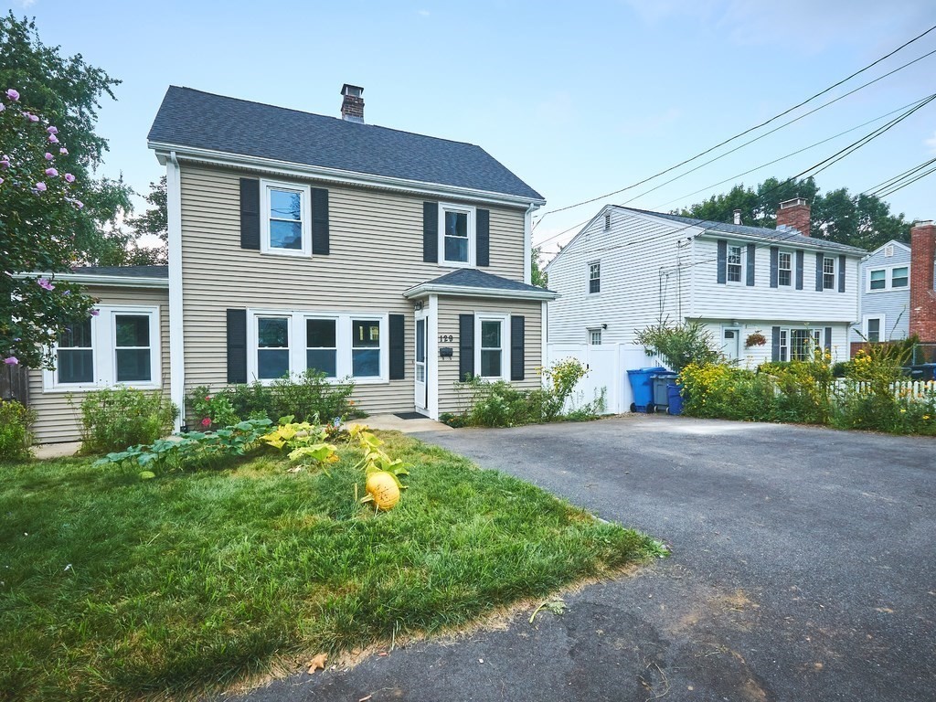 129 Florence Road Waltham, MA 02453 - Photo 2 of 35 Gallery Image 2
