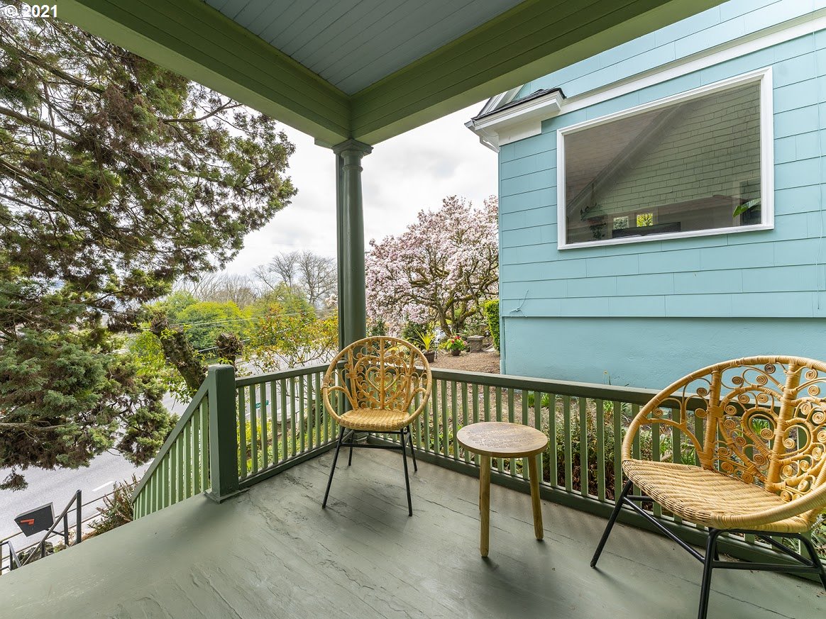 3605 Southwest Condor Avenue Portland, OR 97239 - Photo 6 of 32