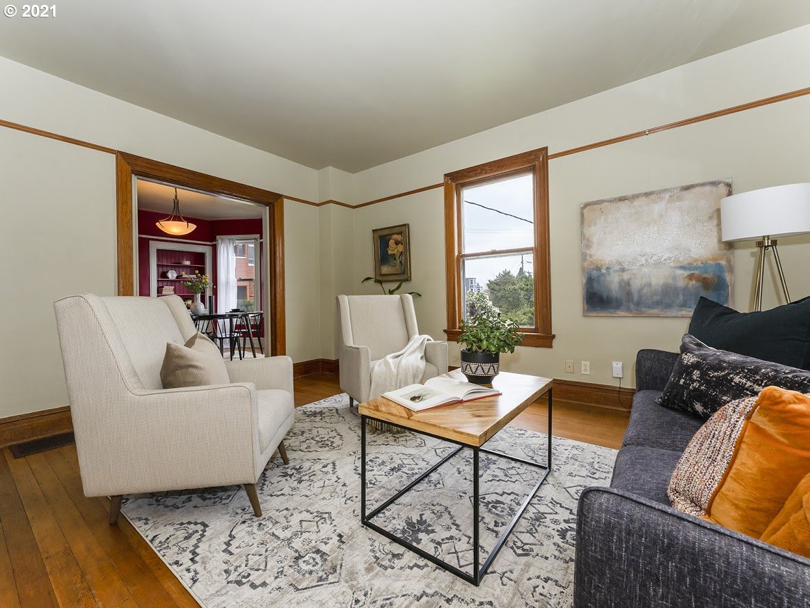 3605 Southwest Condor Avenue Portland, OR 97239 - Photo 8 of 32