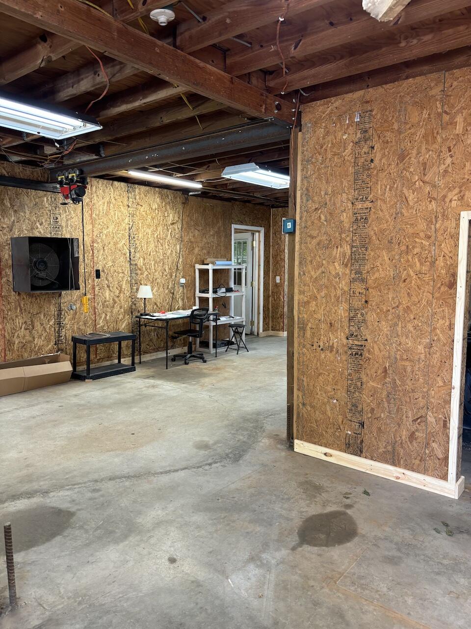 239 Hames Road Chickamauga, GA 30707 - Photo 25 of 55 shop interior 3