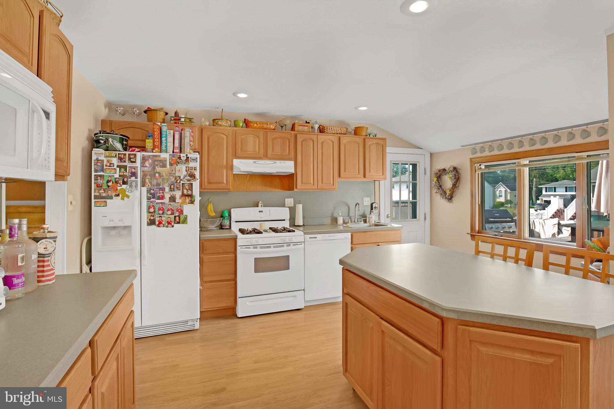 18 Homestead Road Stratford, NJ 08084 - Photo 10 of 30