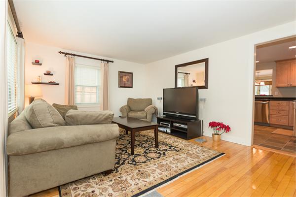 15 Grandview Road Arlington, MA 02476 - Photo 5 of 30 Gallery Image 5