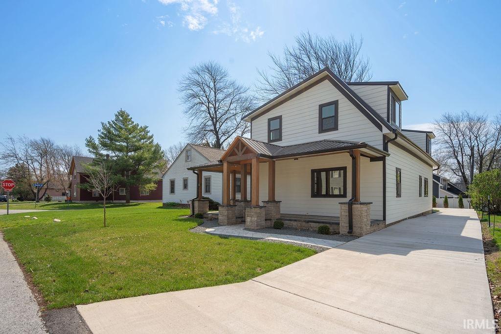 307 West Walnut Street Sharpsville, IN 46068 - Photo 2 of 29