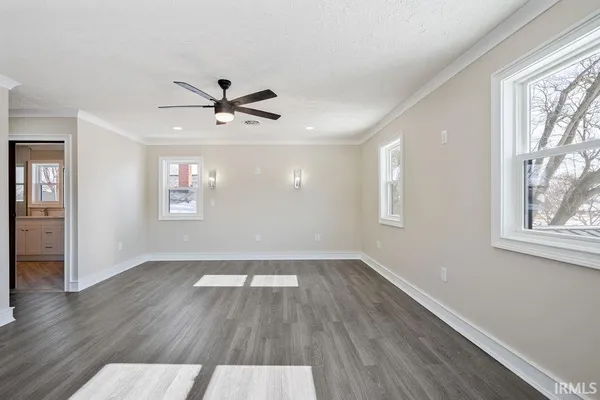 $424,900 | 307 West Walnut Street, Sharpsville, IN 46068