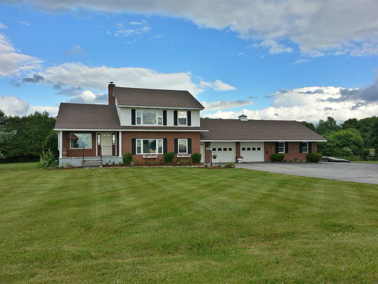 359 Beckley Hill Road Barre Town, VT 05641 - Photo 3 of 37