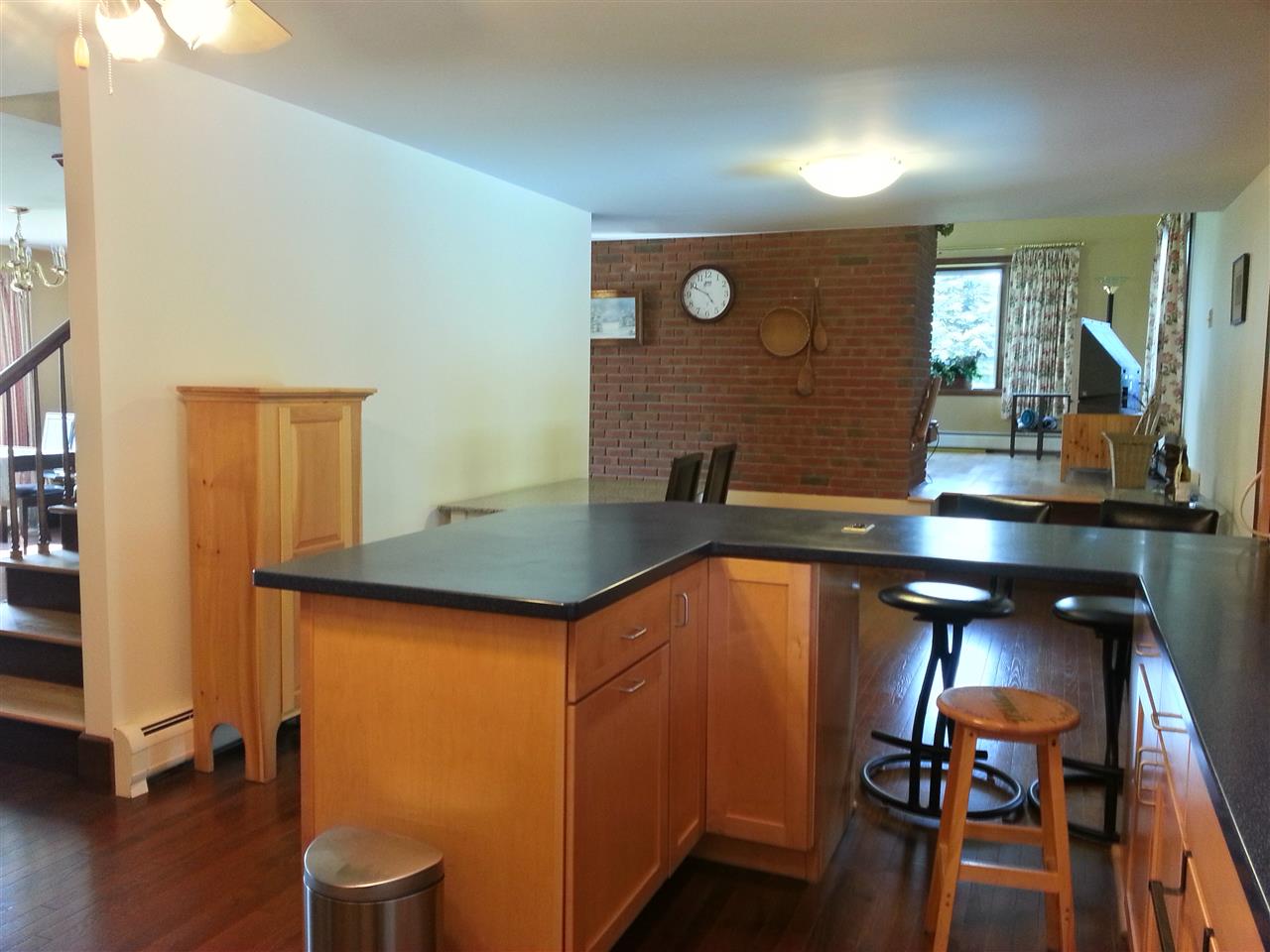 359 Beckley Hill Road Barre Town, VT 05641 - Photo 9 of 37