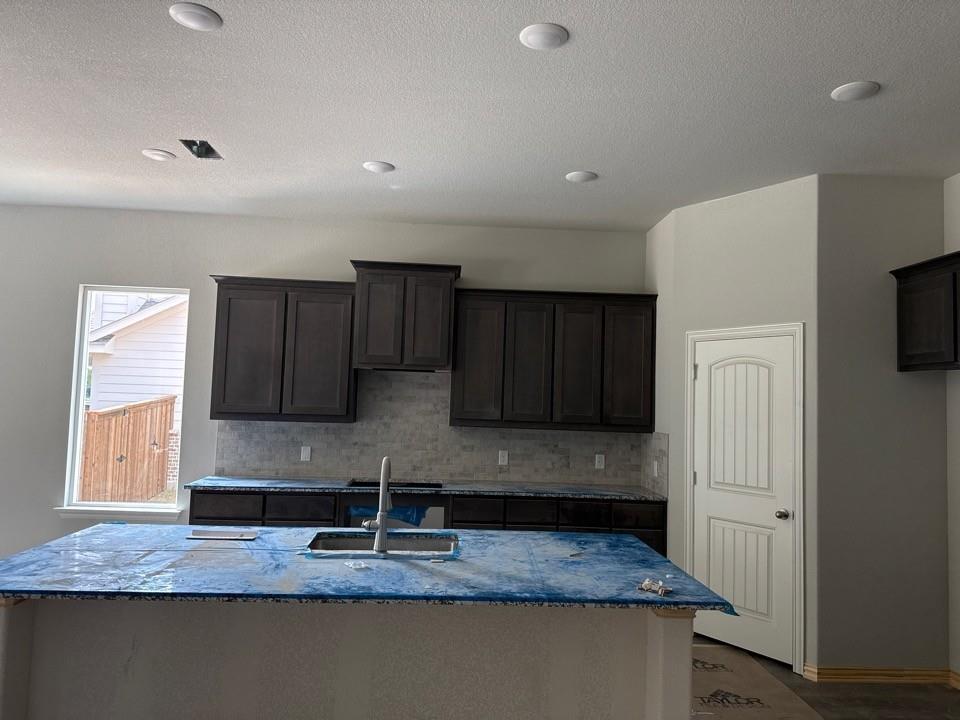404 Guadalupe Lane Springtown, TX 76082 - Photo 3 of 8
