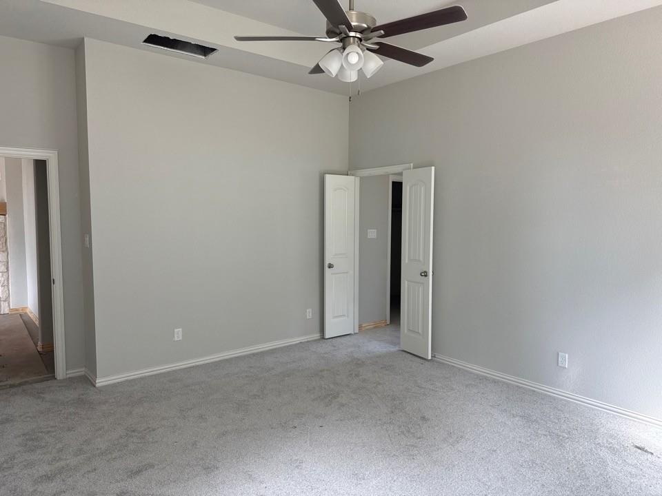 404 Guadalupe Lane Springtown, TX 76082 - Photo 6 of 8