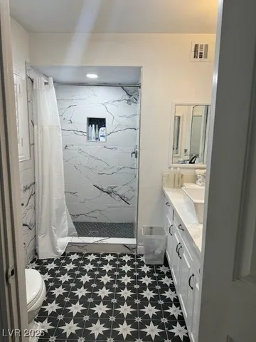 $2,400 | 2505 Laurie Drive, Unit A, Las Vegas, NV 89102