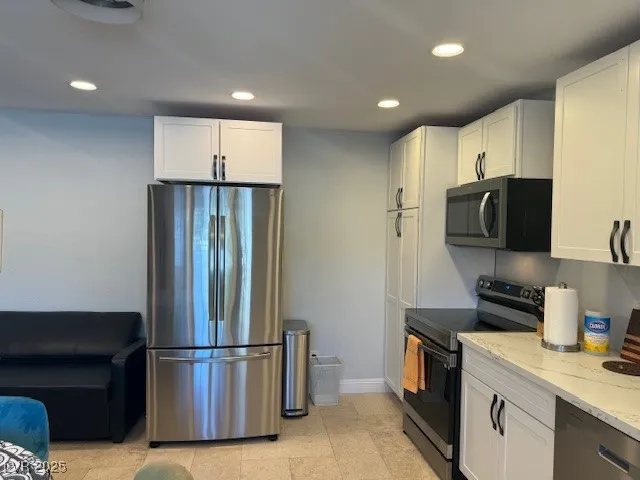 $2,400 | 2505 Laurie Drive, Unit A, Las Vegas, NV 89102