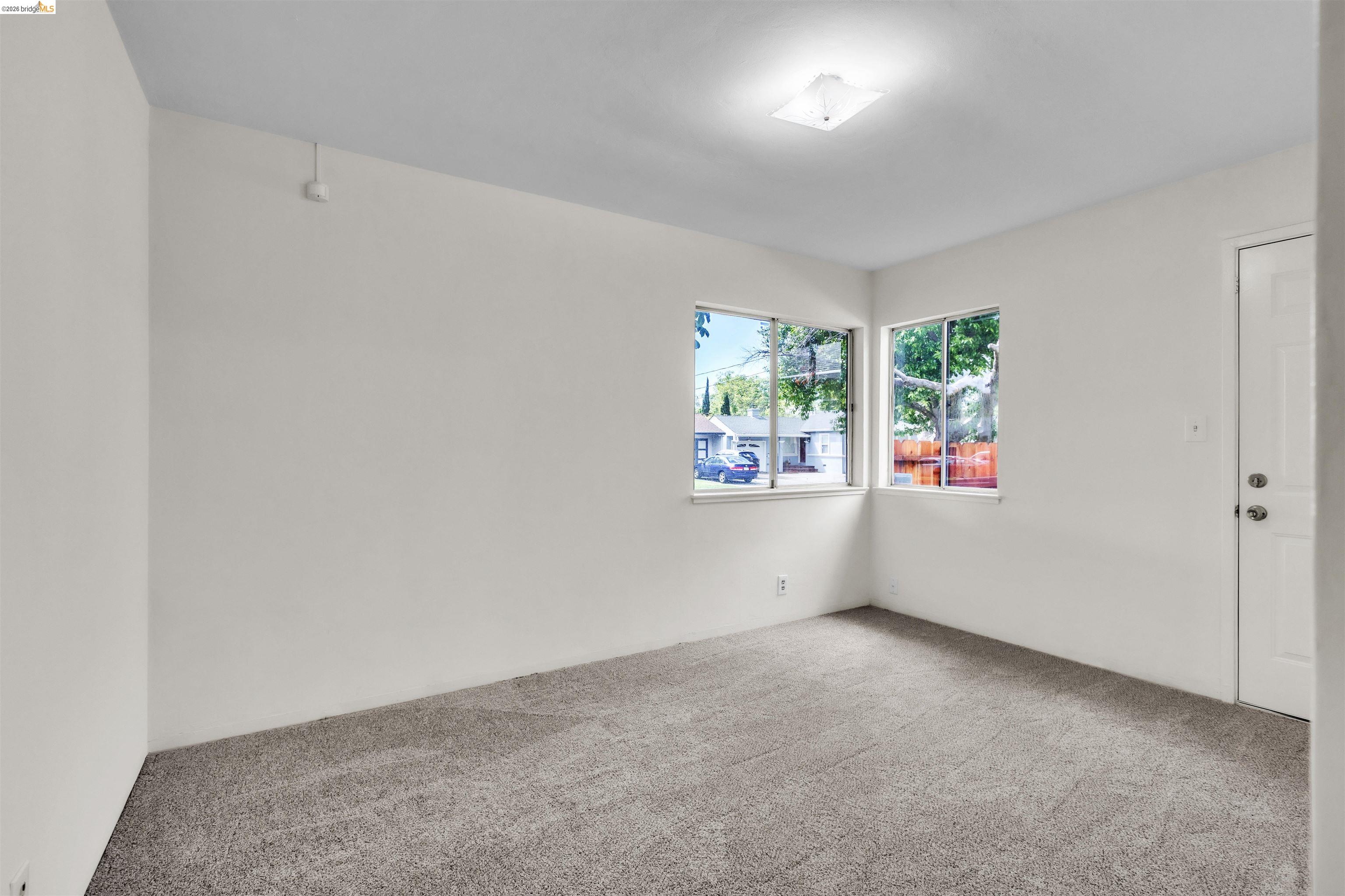 621 Paseo Del Rio San Lorenzo, CA 94580 - Photo 17 of 24