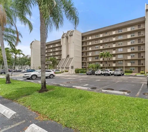 $2,100 | 3150 West Rolling Hills Circle, Unit 209, Davie, FL 33328