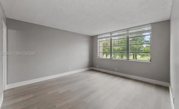 $2,100 | 3150 West Rolling Hills Circle, Unit 209, Davie, FL 33328