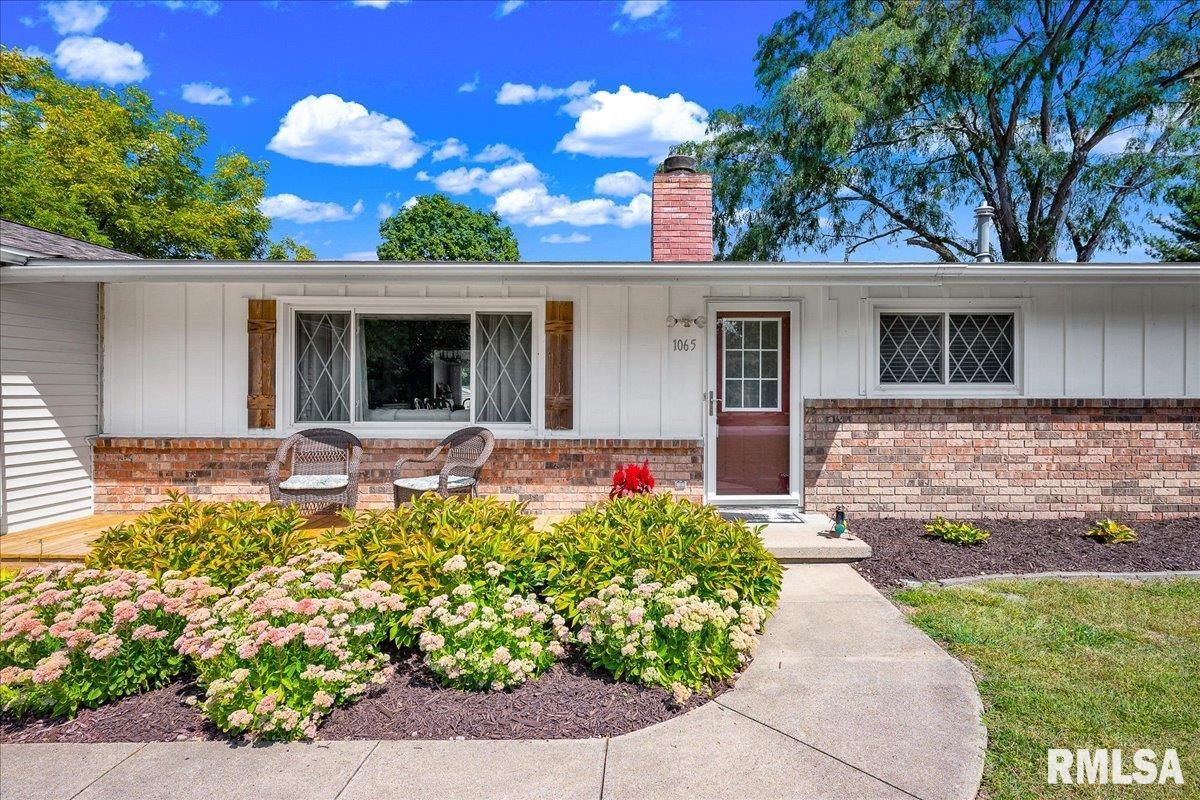 1065 Lakeview Road South Dahinda, IL 61428 - Photo 2 of 67