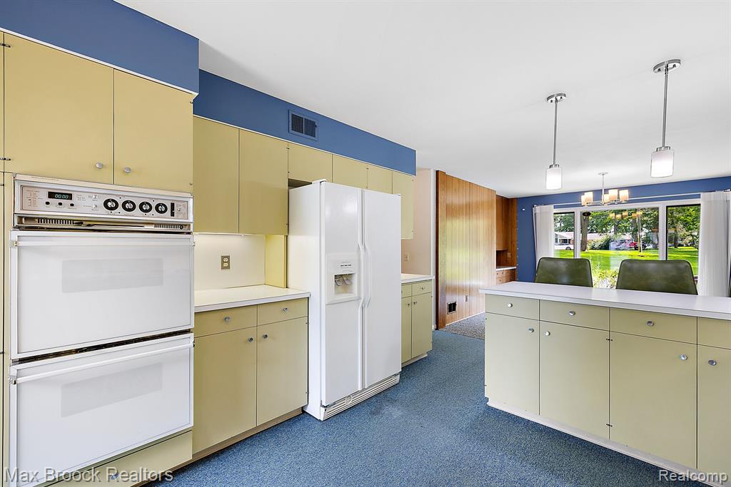 4550 Dow Ridge Road West Bloomfield, MI 48324 - Photo 17 of 46