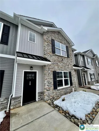 $2,500 | 1411 Greenview Drive, Unit 20, Bethlehem, PA 18018