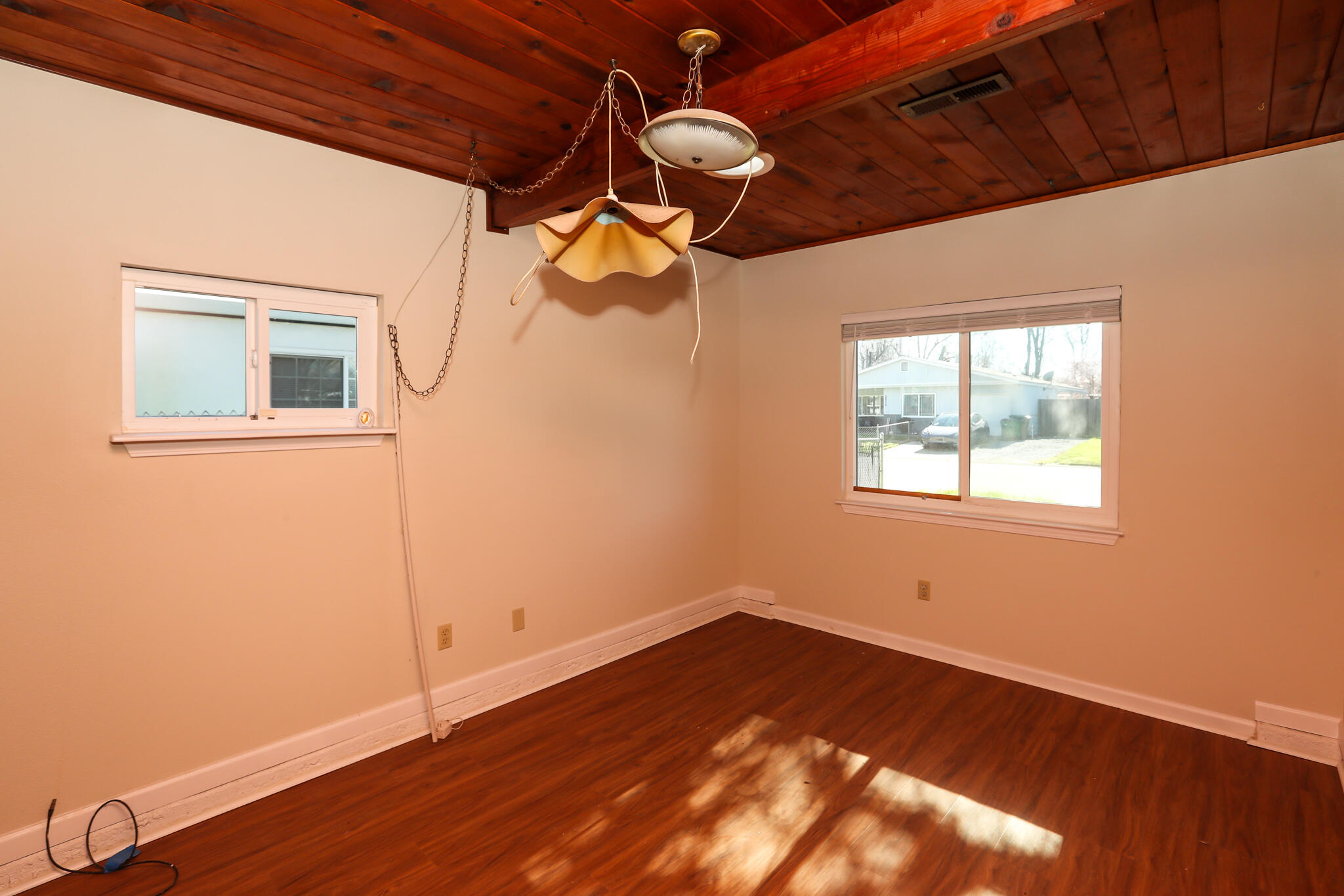 2867 Pinto Lane Anderson, CA 96007 - Photo 28 of 35 a view of empty room with wooden floor and fan