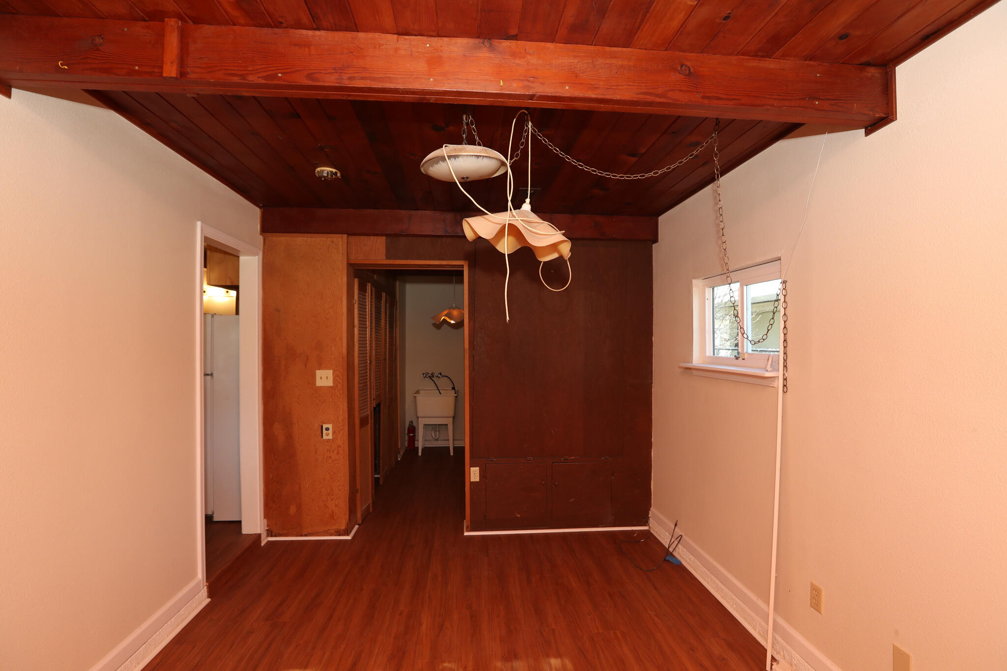 2867 Pinto Lane Anderson, CA 96007 - Photo 29 of 35 a view of entryway with wooden floor
