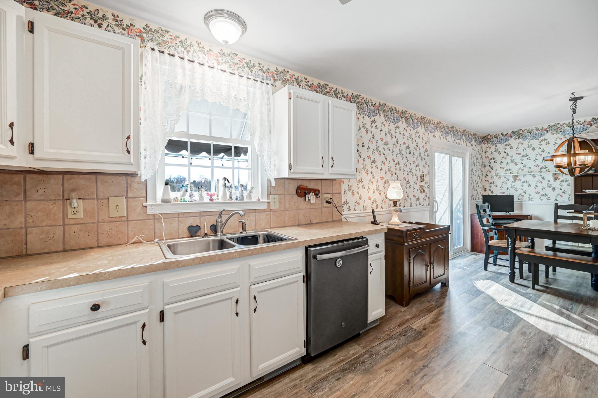 119 Country Ridge Drive Red Lion, PA 17356 - Photo 12 of 35 Gallery Image 12