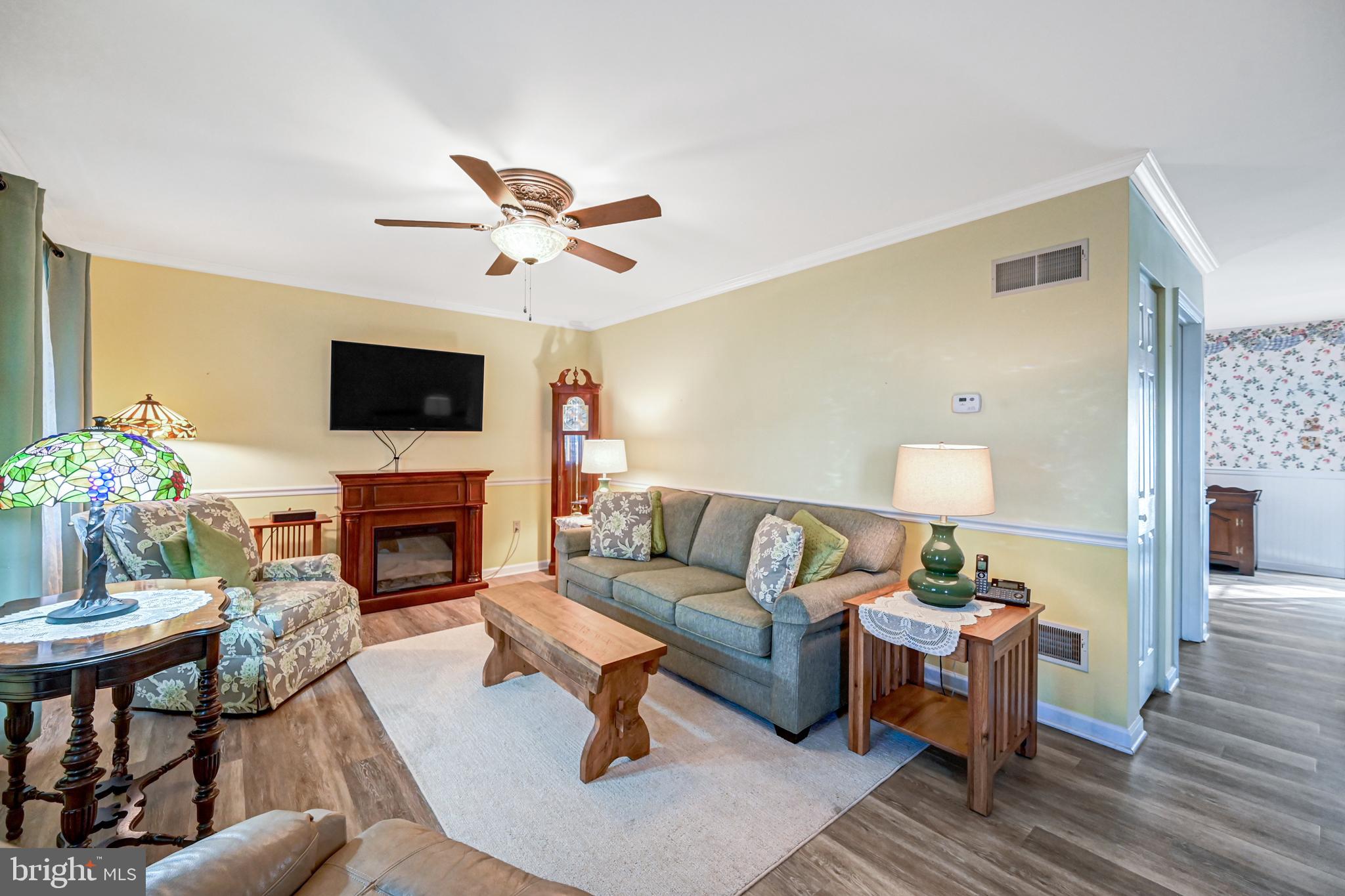 119 Country Ridge Drive Red Lion, PA 17356 - Photo 4 of 35 Gallery Image 4
