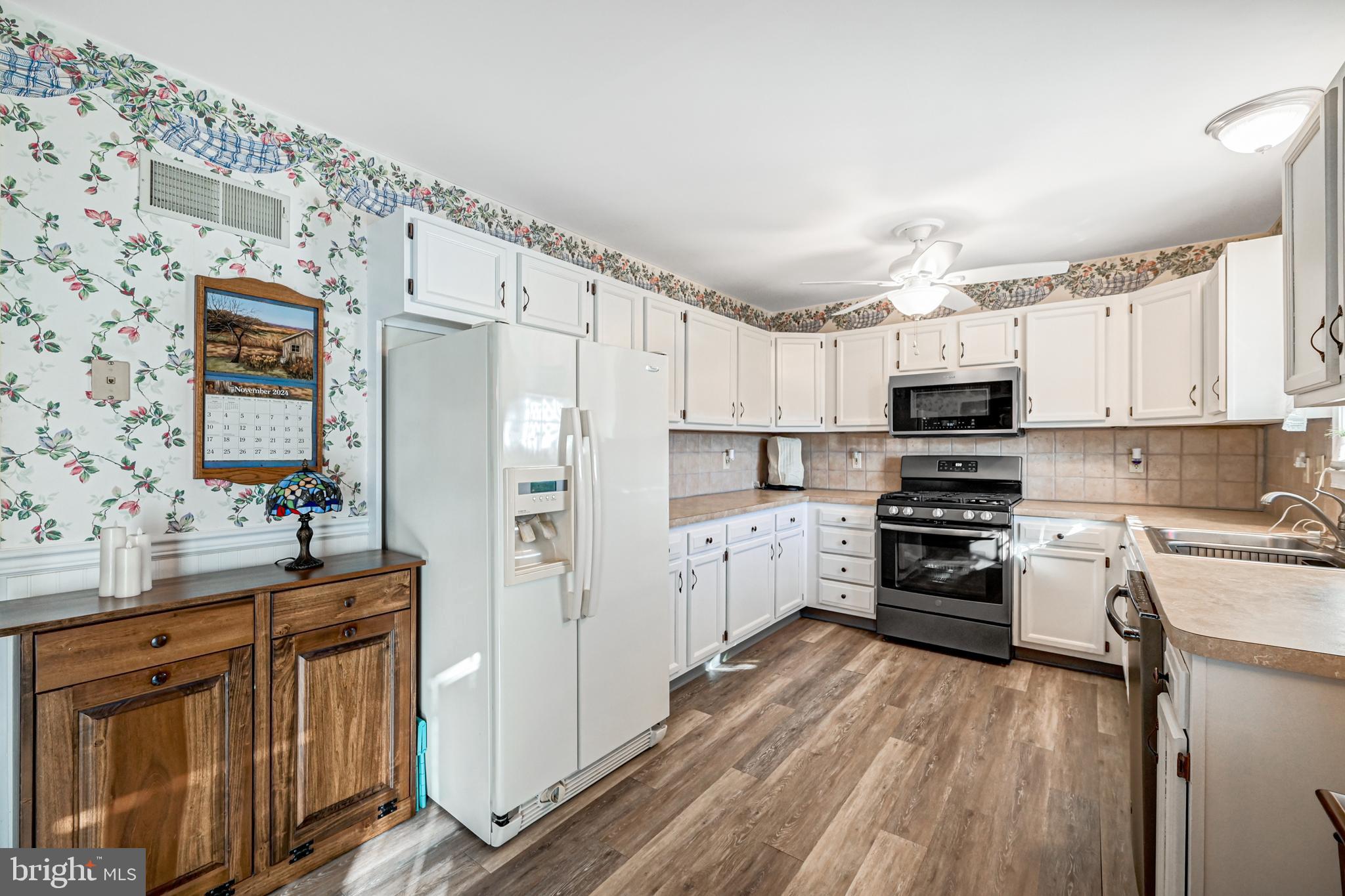 119 Country Ridge Drive Red Lion, PA 17356 - Photo 8 of 35 Gallery Image 8