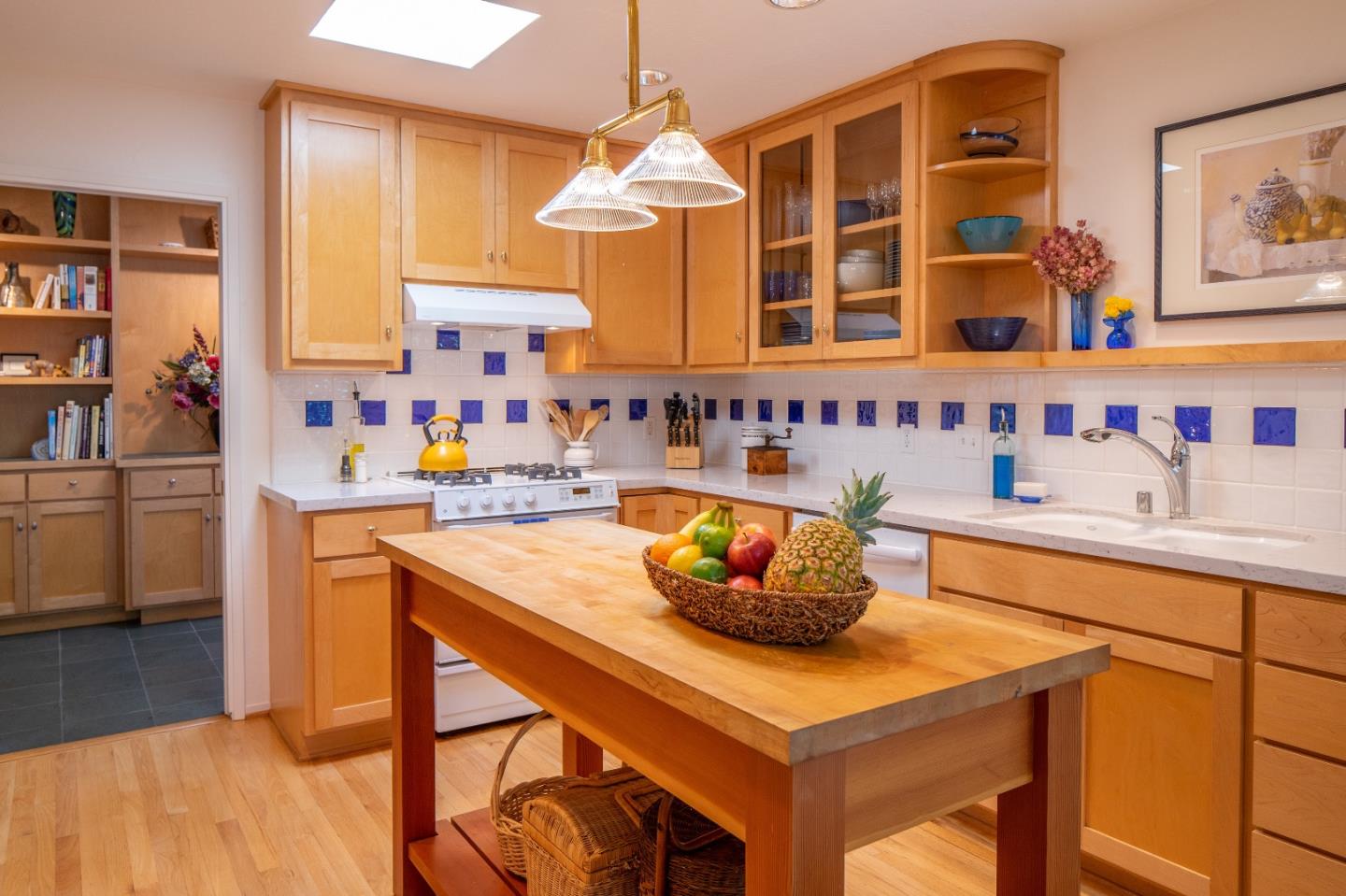 1269 Sylvan Road Monterey, CA 93940 - Photo 12 of 36 Gallery Image 12