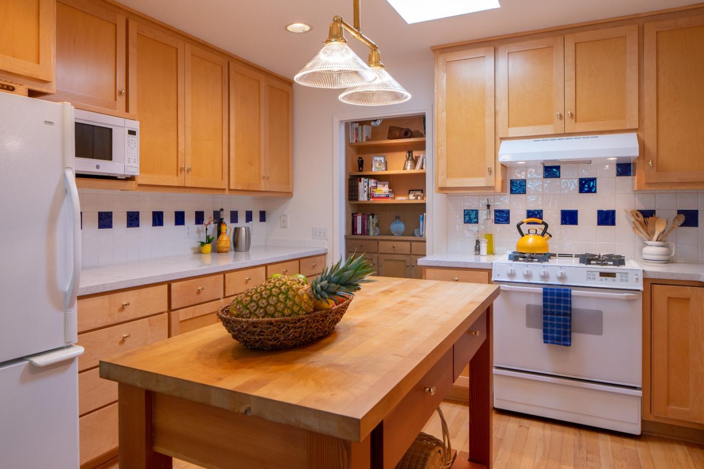 1269 Sylvan Road Monterey, CA 93940 - Photo 13 of 36 Gallery Image 13