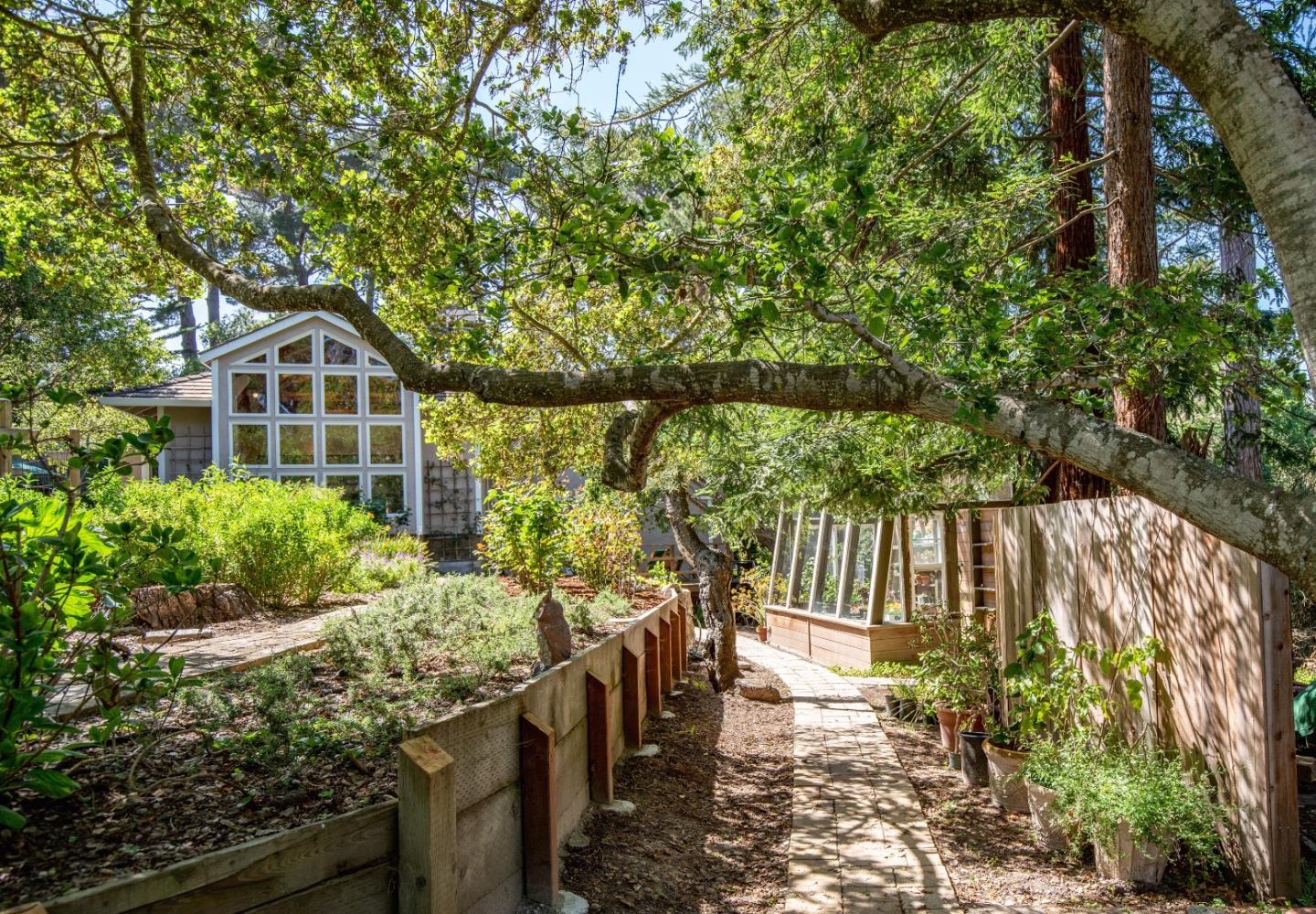 1269 Sylvan Road Monterey, CA 93940 - Photo 28 of 36 Gallery Image 28