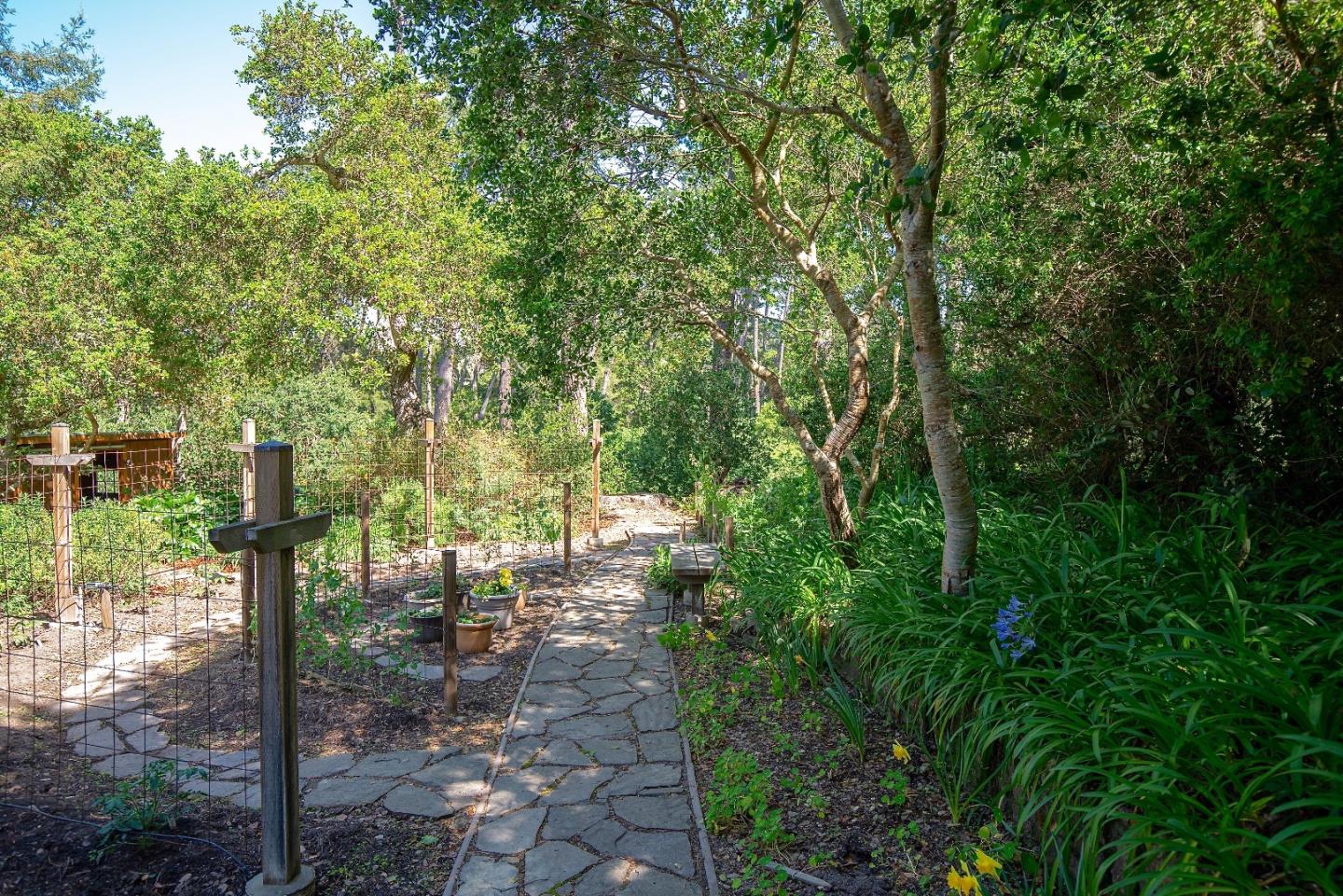 1269 Sylvan Road Monterey, CA 93940 - Photo 34 of 36 Gallery Image 34
