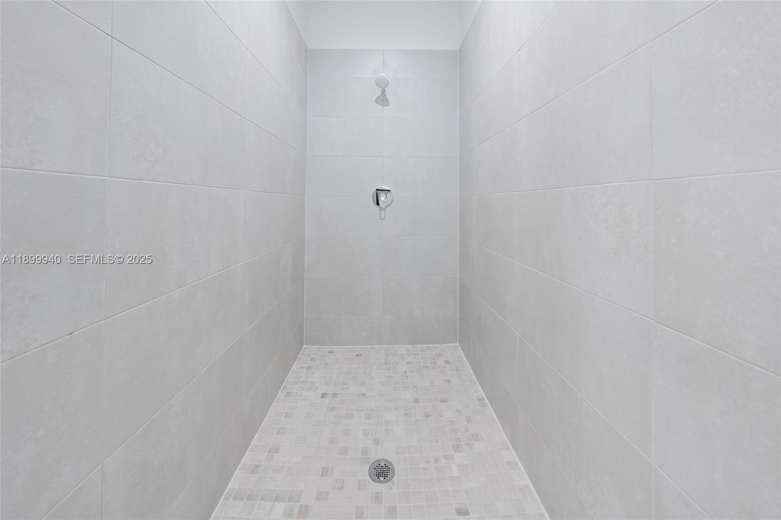 19504 Southwest 324th Street Homestead, FL 33030 - Photo 19 of 46 Master shower