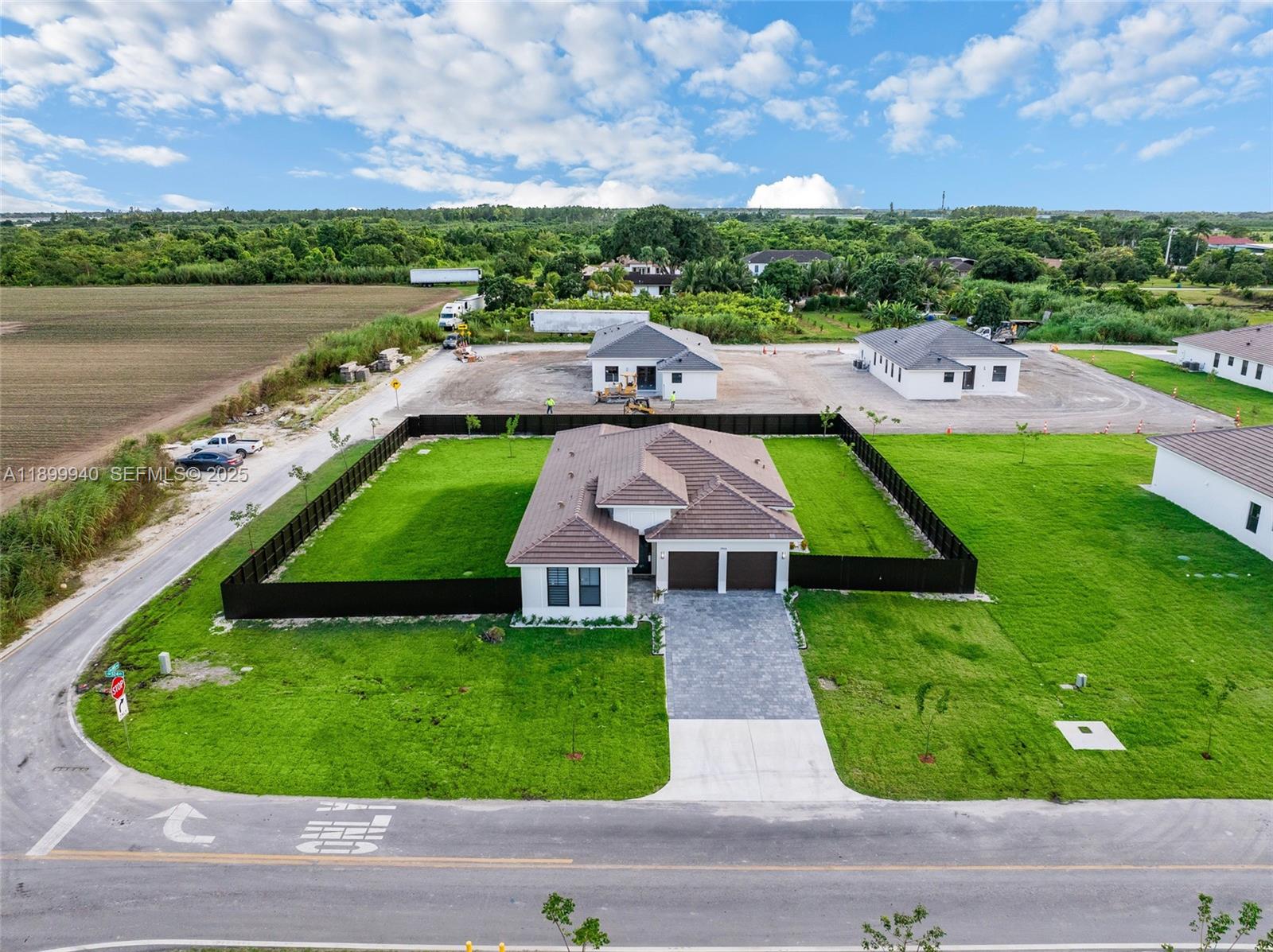 19504 Southwest 324th Street Homestead, FL 33030 - Photo 3 of 46