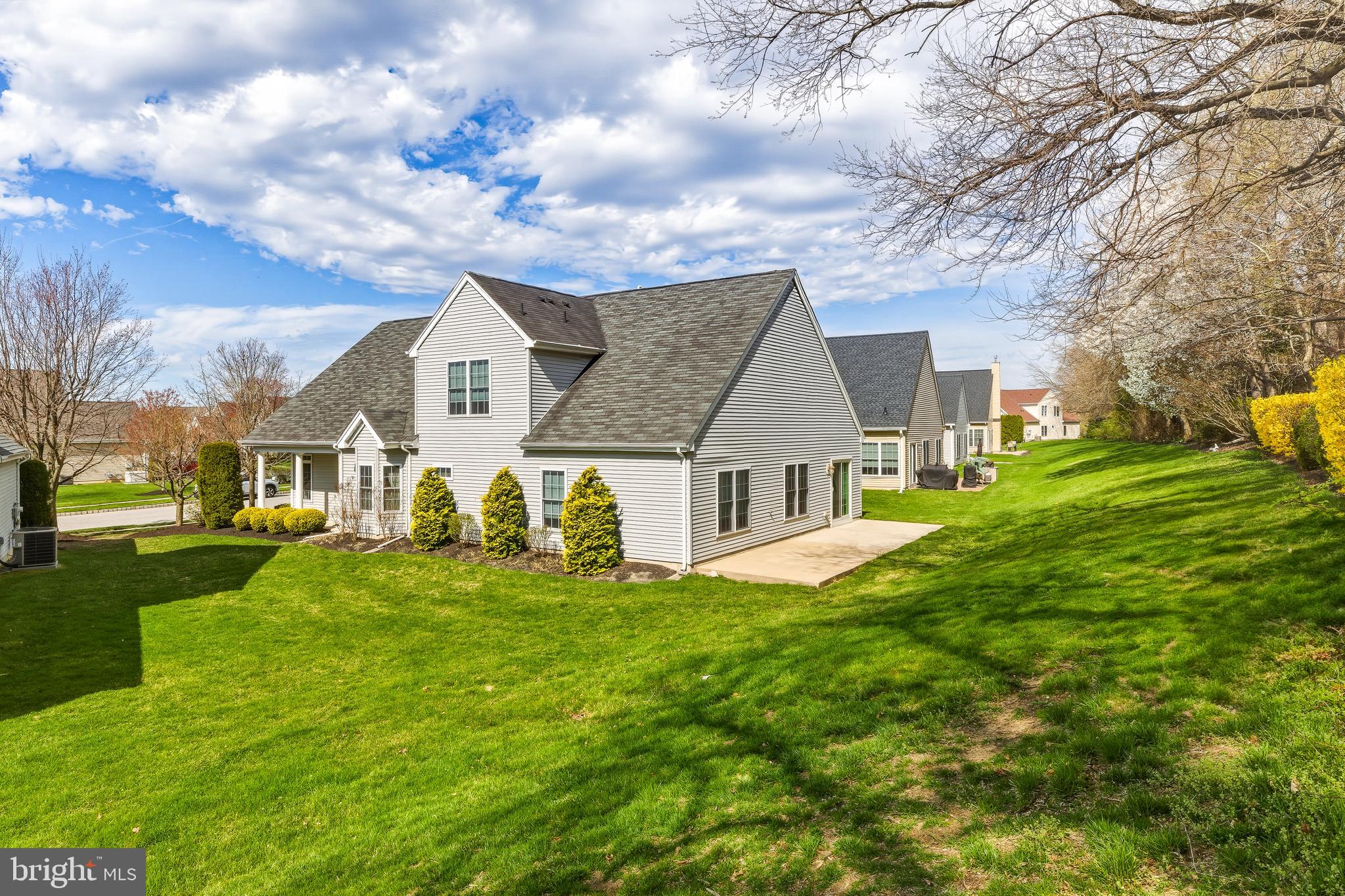 106 York Road West Deptford, NJ 08086 - Photo 2 of 31 a front view of house with yard and green space