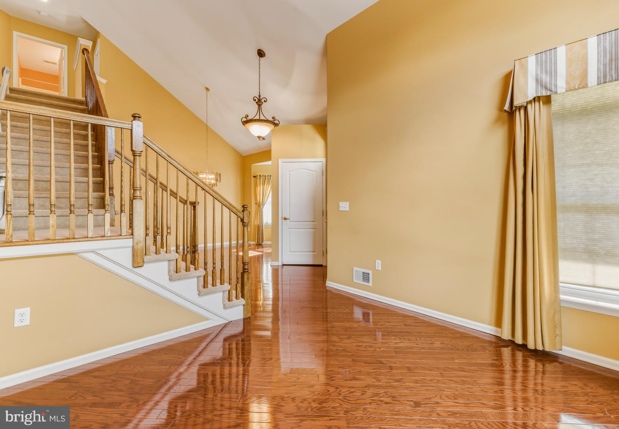 106 York Road West Deptford, NJ 08086 - Photo 5 of 31 a view of an entryway