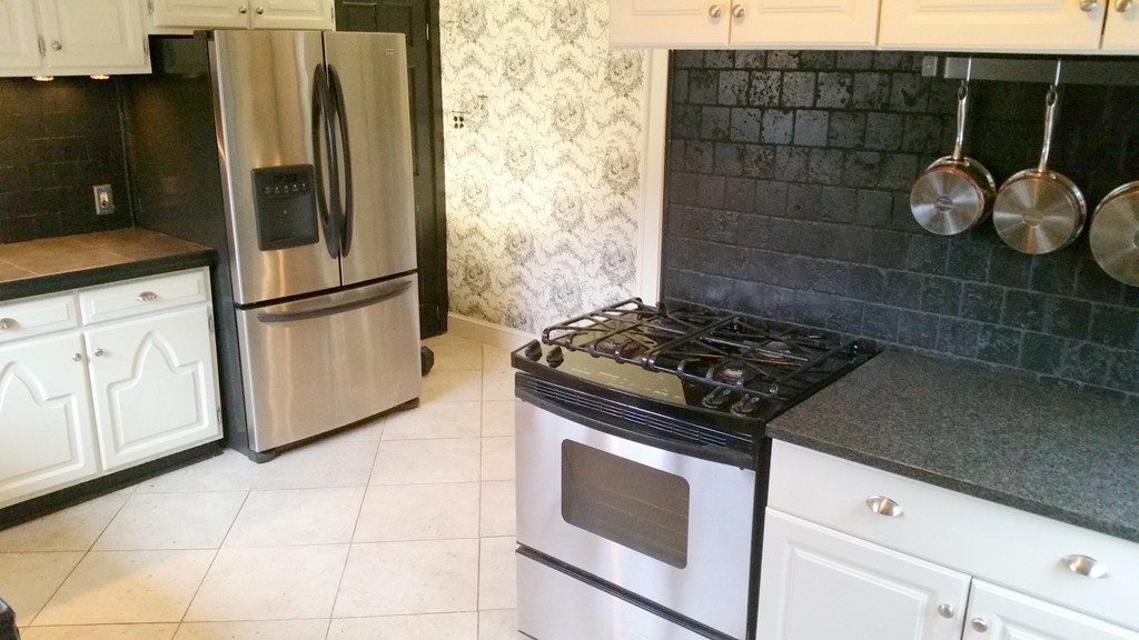 3 Rochelle Street West Springfield, MA 01089 - Photo 10 of 30 Gallery Image 10