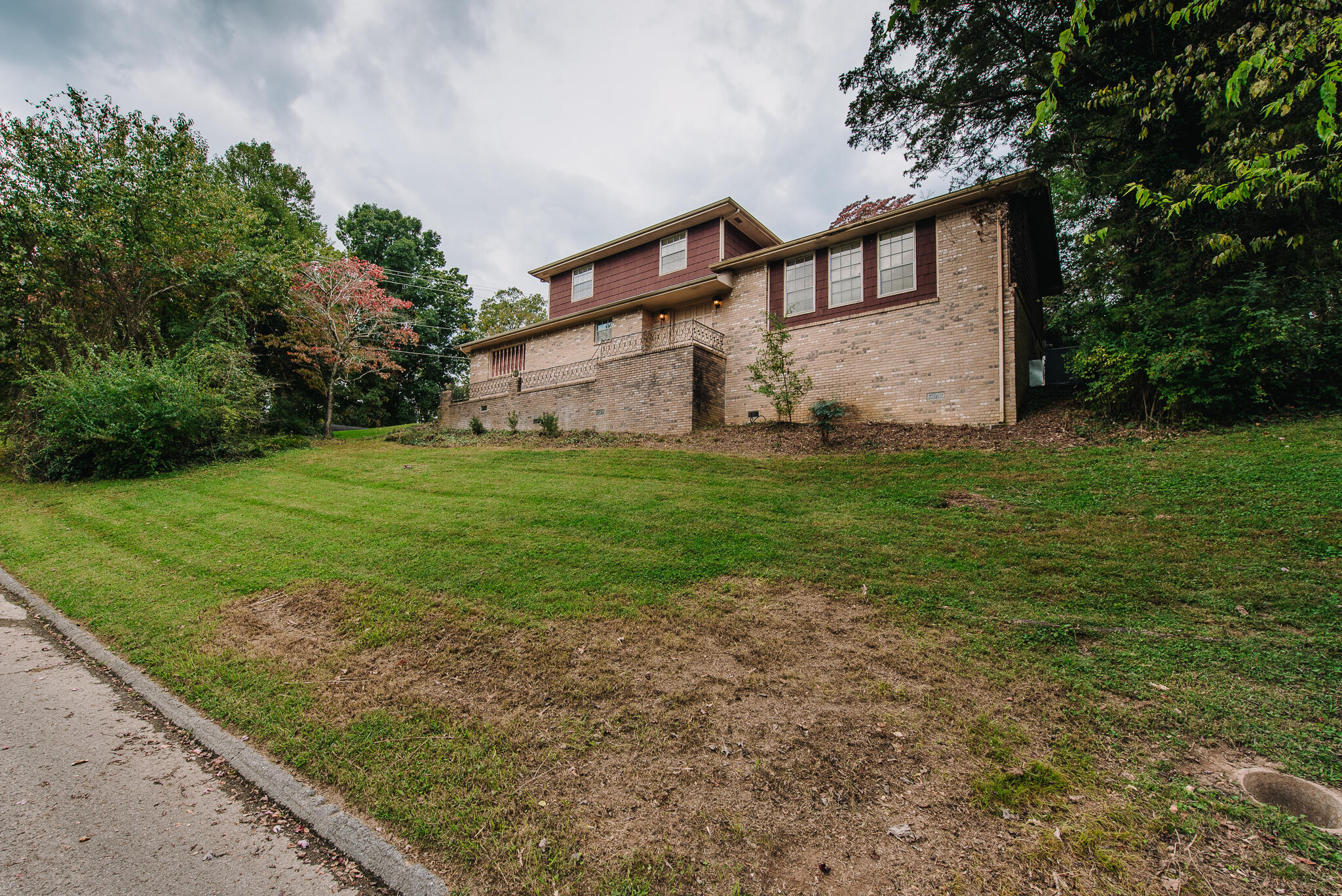 4703 North Forest Road Hixson, TN 37343 - Photo 4 of 51 DSC_4681