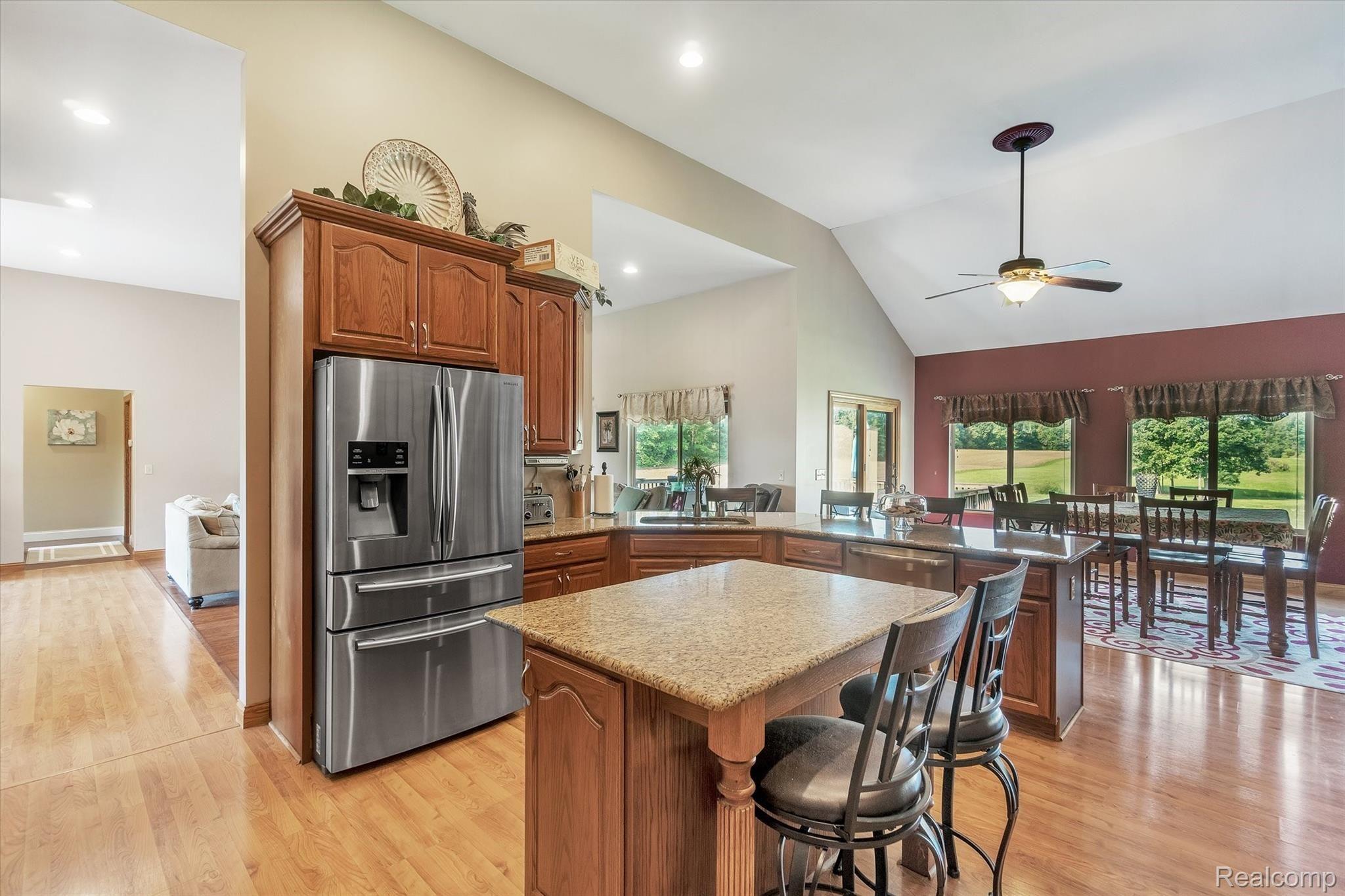 2132 South Oak Road Davison, MI 48423 - Photo 15 of 55 15-2132-S-Oak-Rd-WindowStill-Real-Estate-Photography-15.jpg