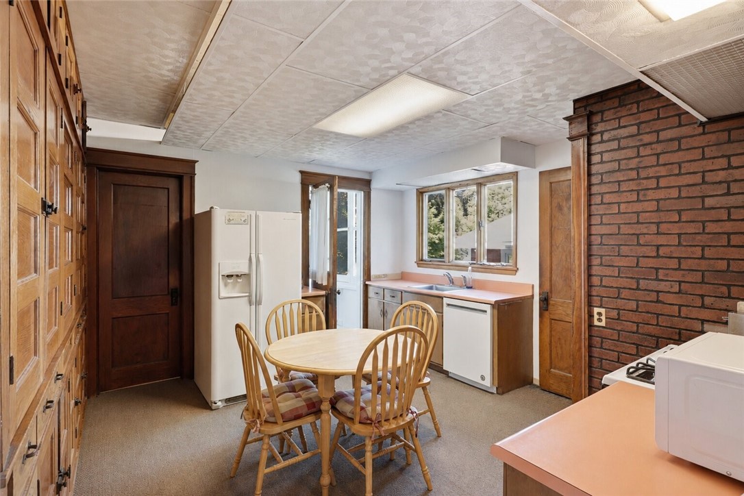 1440 Ridge Road Webster, NY 14580 - Photo 15 of 49