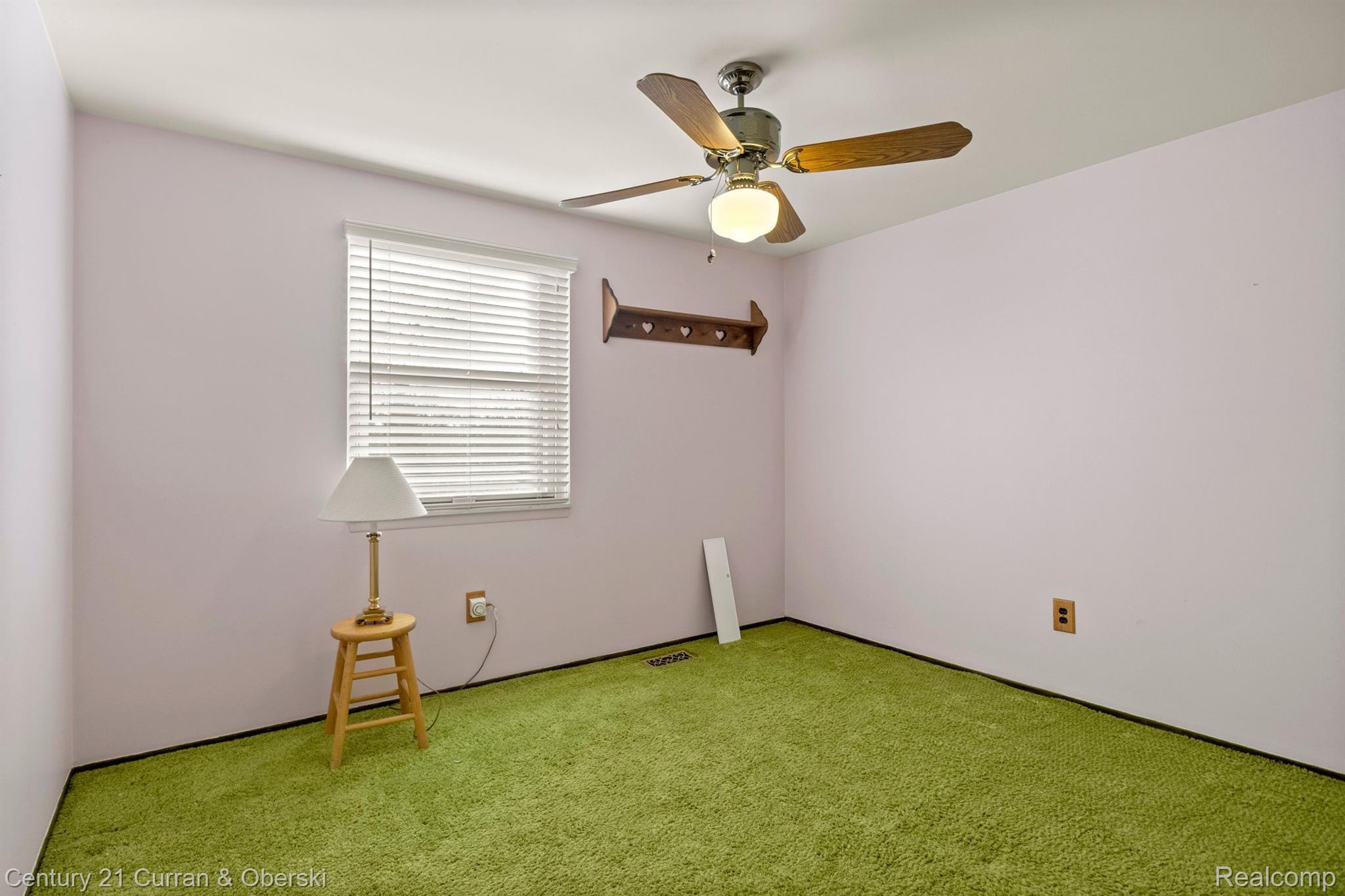 21648 Hall Road Trenton, MI 48183 - Photo 18 of 28 Gallery Image 18