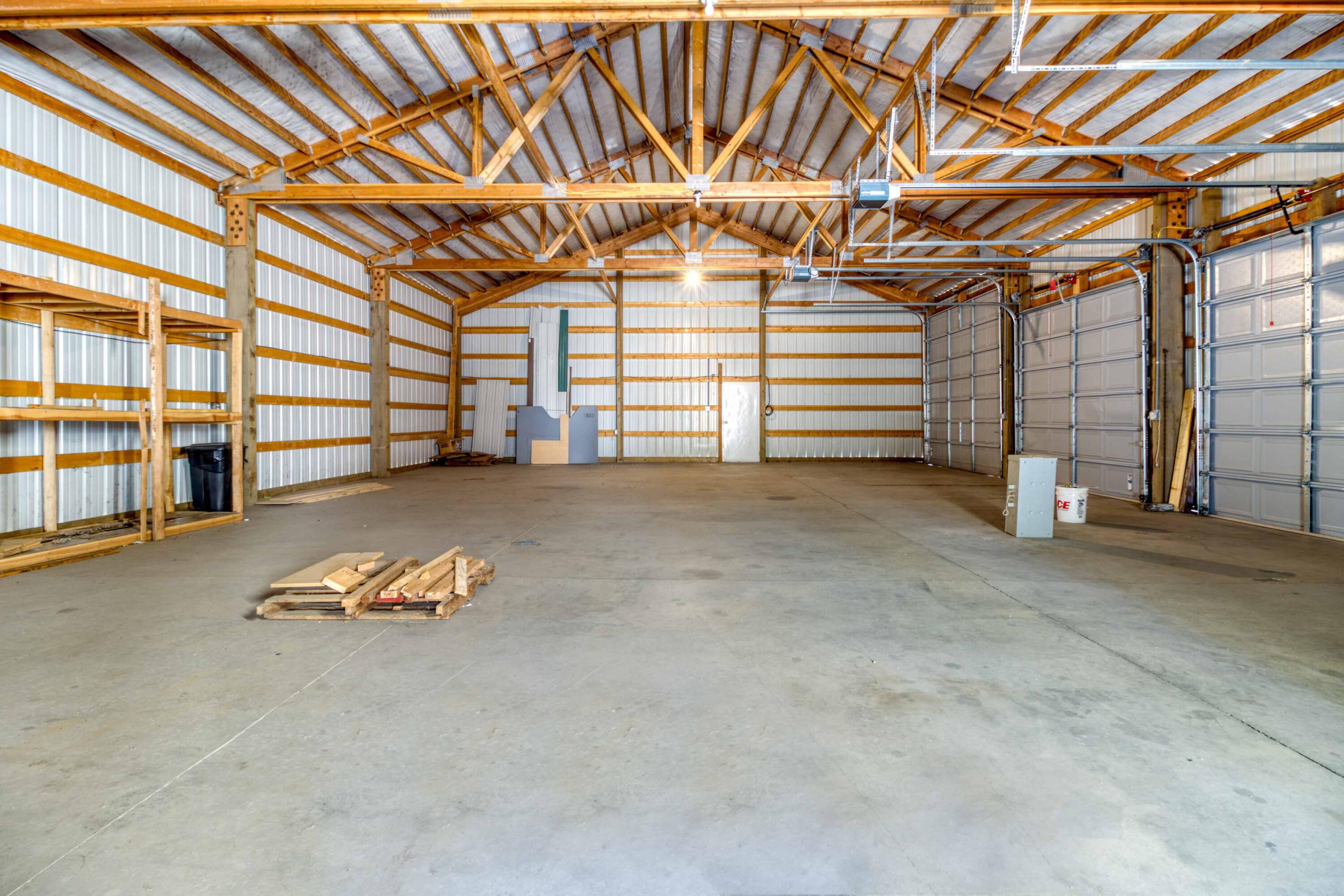52084 Red Pine La Pine, OR 97739 - Photo 34 of 40 Interior of 40 x 60 pole barn...waiting for your projects