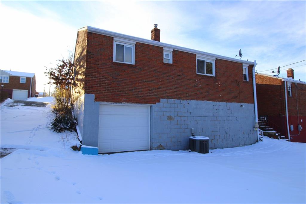 162 Castle Road Pittsburgh, PA 15234 - Photo 15 of 18 Rear of house.