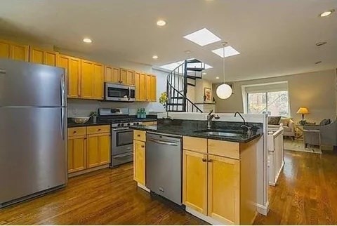 24 Lawrence Street, Unit 2 Boston, MA 02116 - Photo 3 of 17